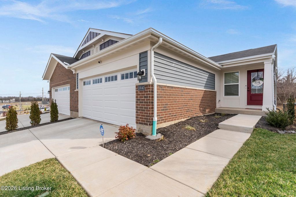 Photo of 10040 Windcrest Farms Ln, Louisville, KY 40291 (MLS # 1710067)