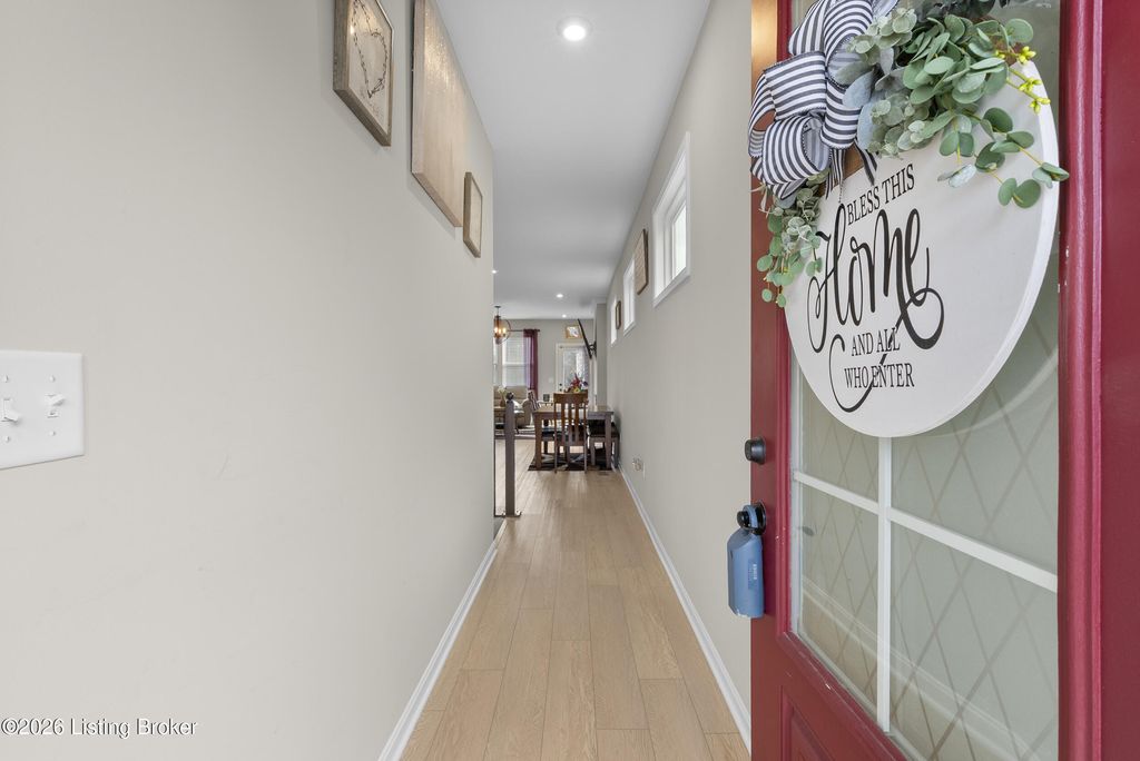 Photo of 10040 Windcrest Farms Ln, Louisville, KY 40291 (MLS # 1710067)