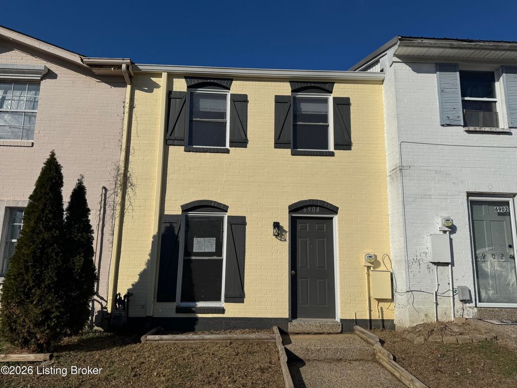 Photo of 6904 Holly Lake Dr, Louisville, KY 40291 (MLS # 1706894)