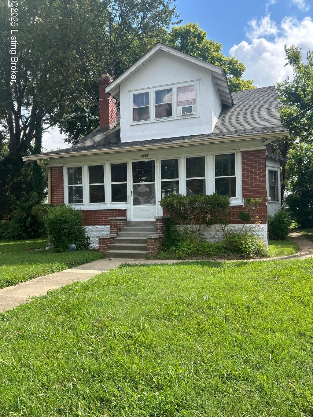 Photo of 9119 Preston Hwy, Louisville, KY 40219 (MLS # 1705451)