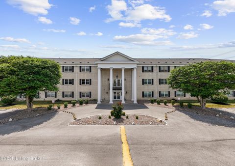 Photo of 246 El Conquistador Pl, Louisville, KY 40220 (MLS # 1715924)