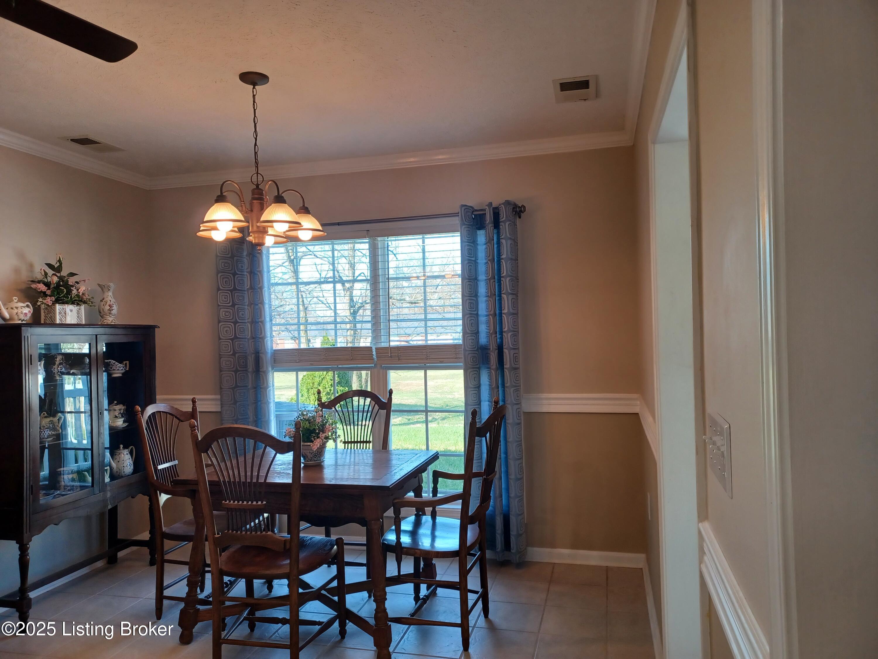 8602 Mill Spring Pl, Louisville, Kentucky image 13