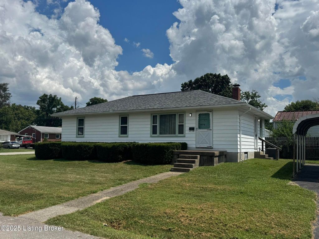 Photo of 4801 Dyer Ave, Louisville, KY 40216 (MLS # 1709167)