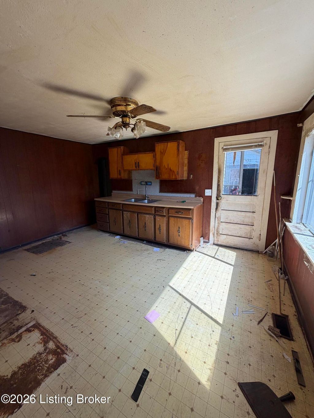 Photo of 2321 Landrum Ave, Louisville, KY 40216 (MLS # 1715365)