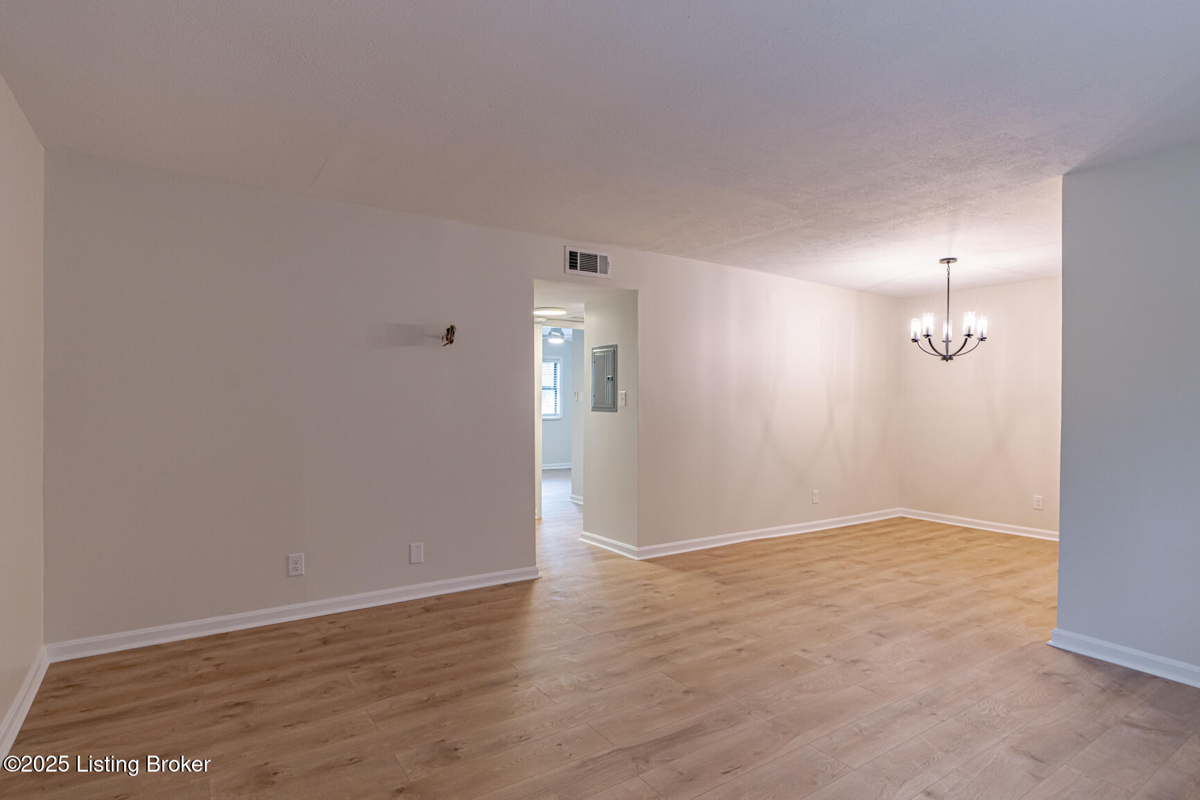 221 N Clifton Ave #11, Louisville, Kentucky image 2
