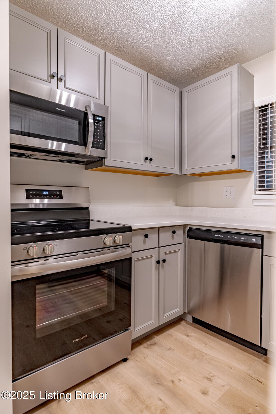 221 N Clifton Ave #11, Louisville, Kentucky image 8