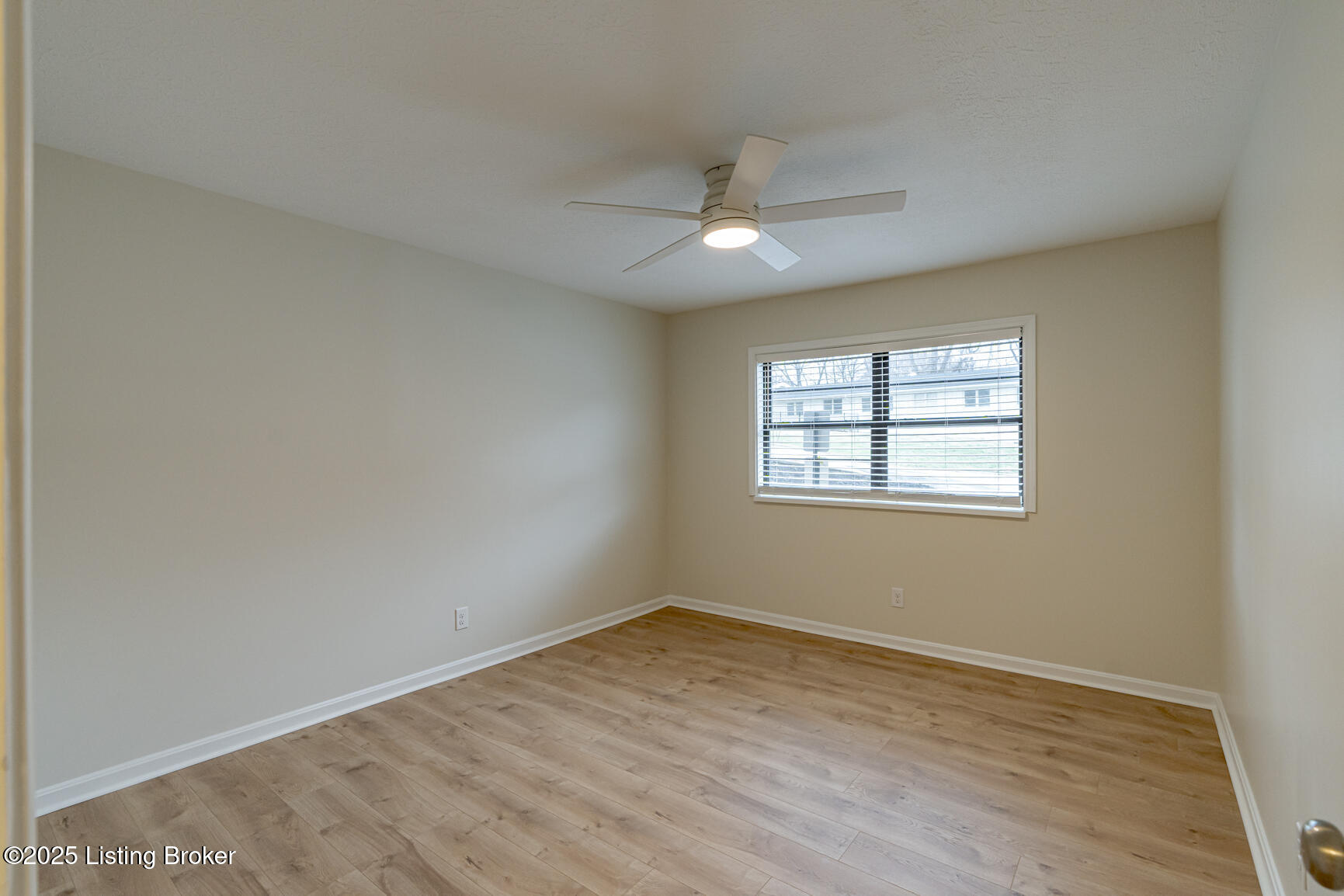 221 N Clifton Ave #11, Louisville, Kentucky image 13
