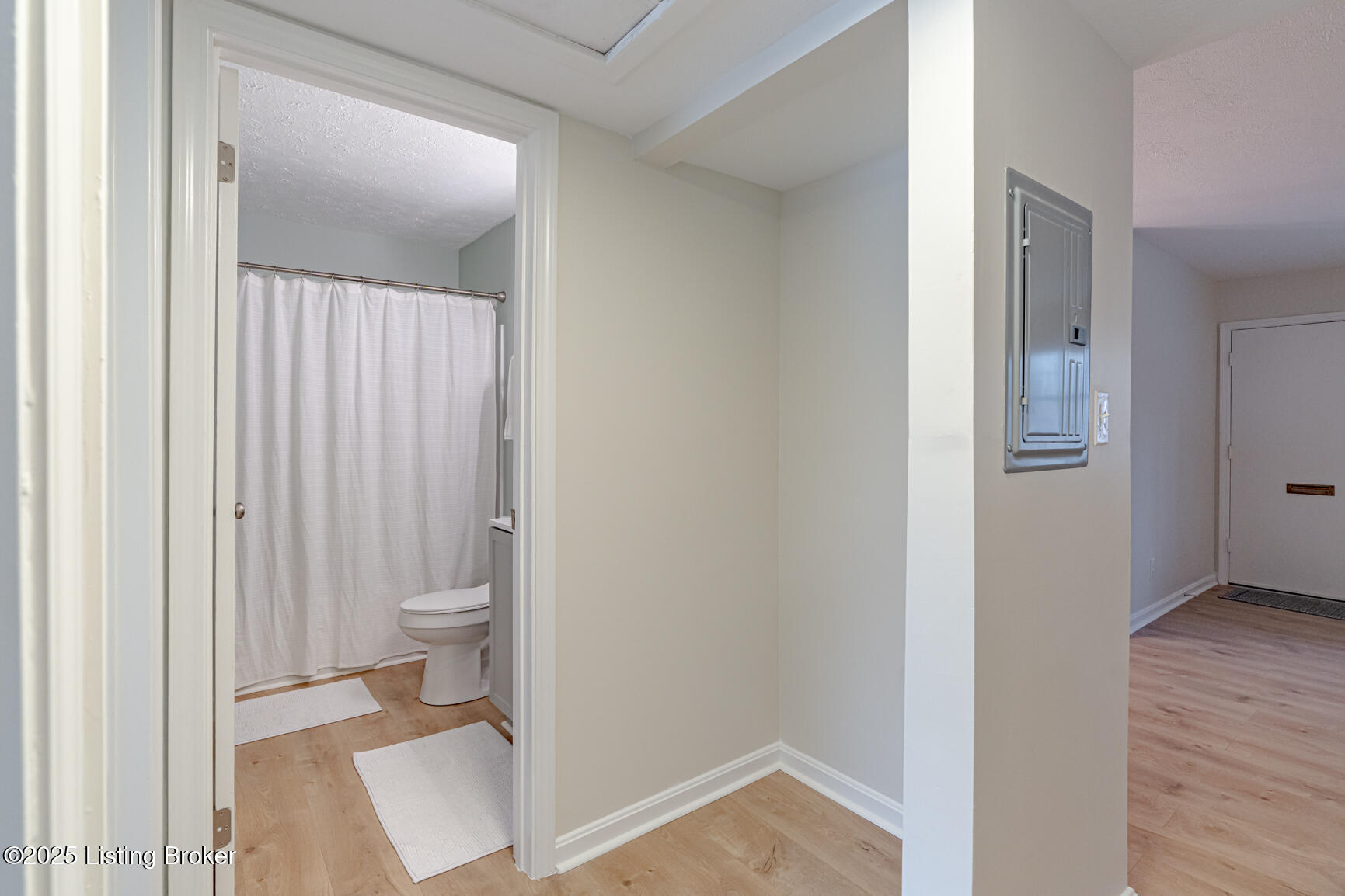 221 N Clifton Ave #11, Louisville, Kentucky image 20