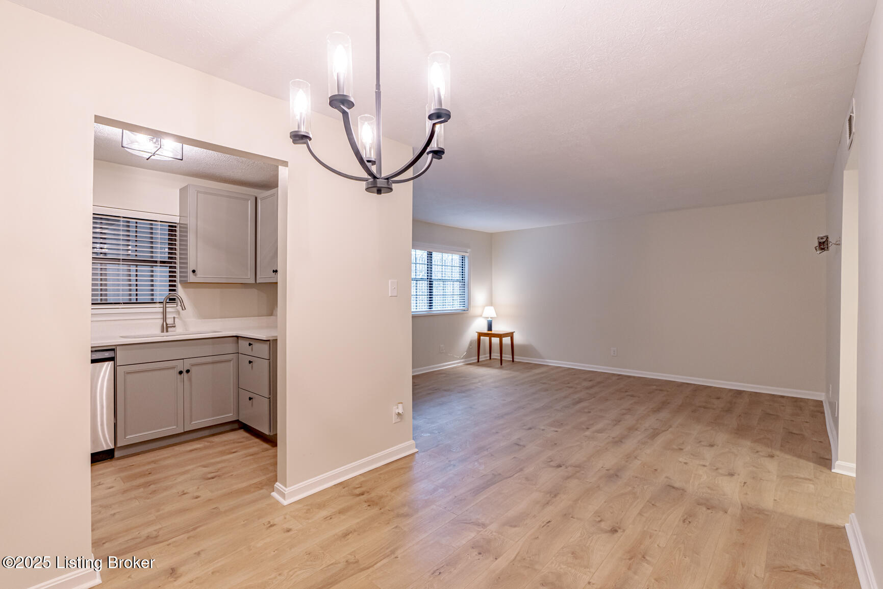 221 N Clifton Ave #11, Louisville, Kentucky image 4