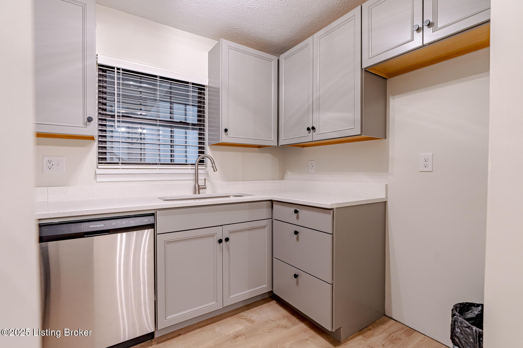 221 N Clifton Ave #11, Louisville, Kentucky image 7