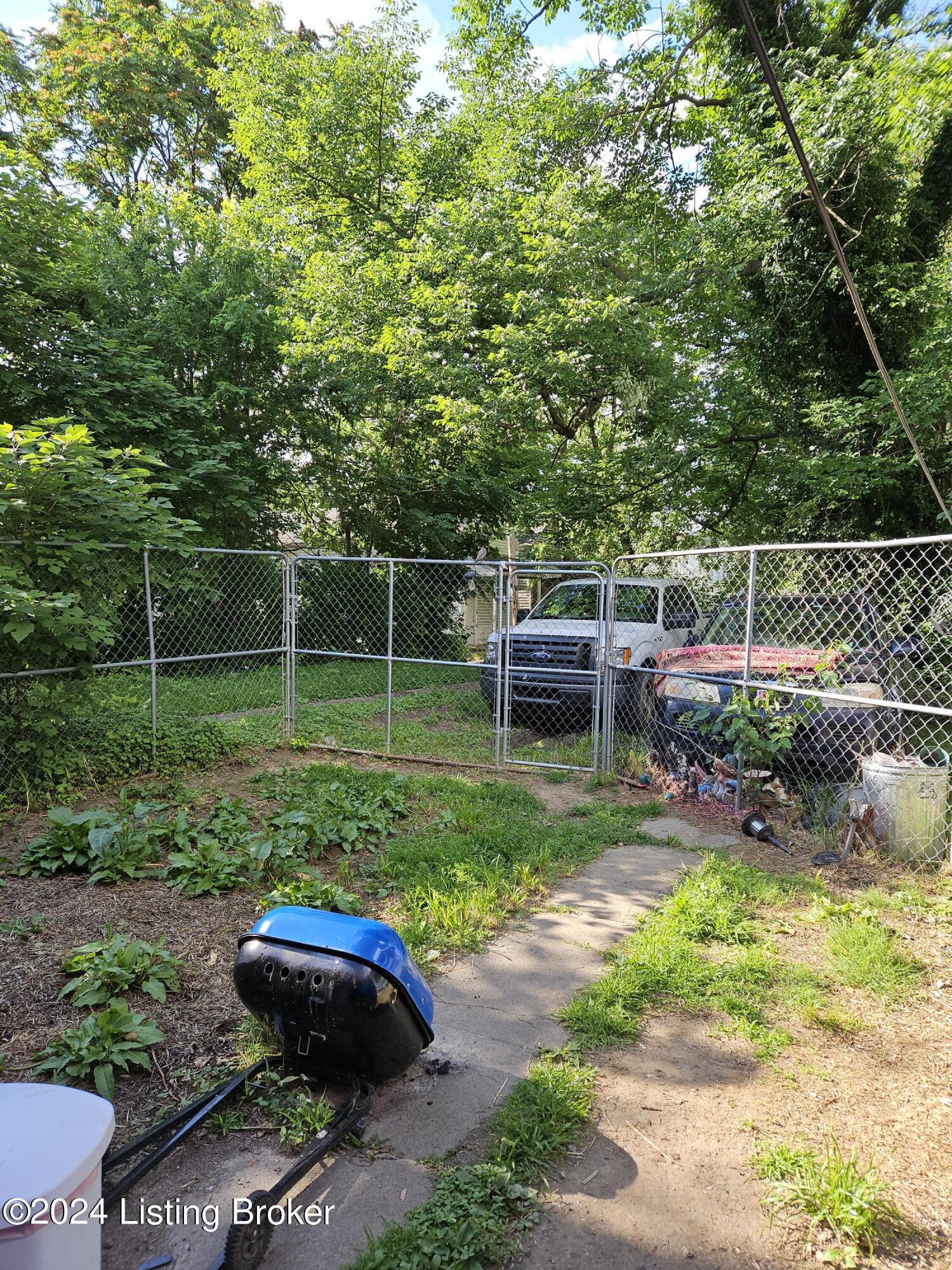 2327 Garland Ave, Louisville, Kentucky image 9