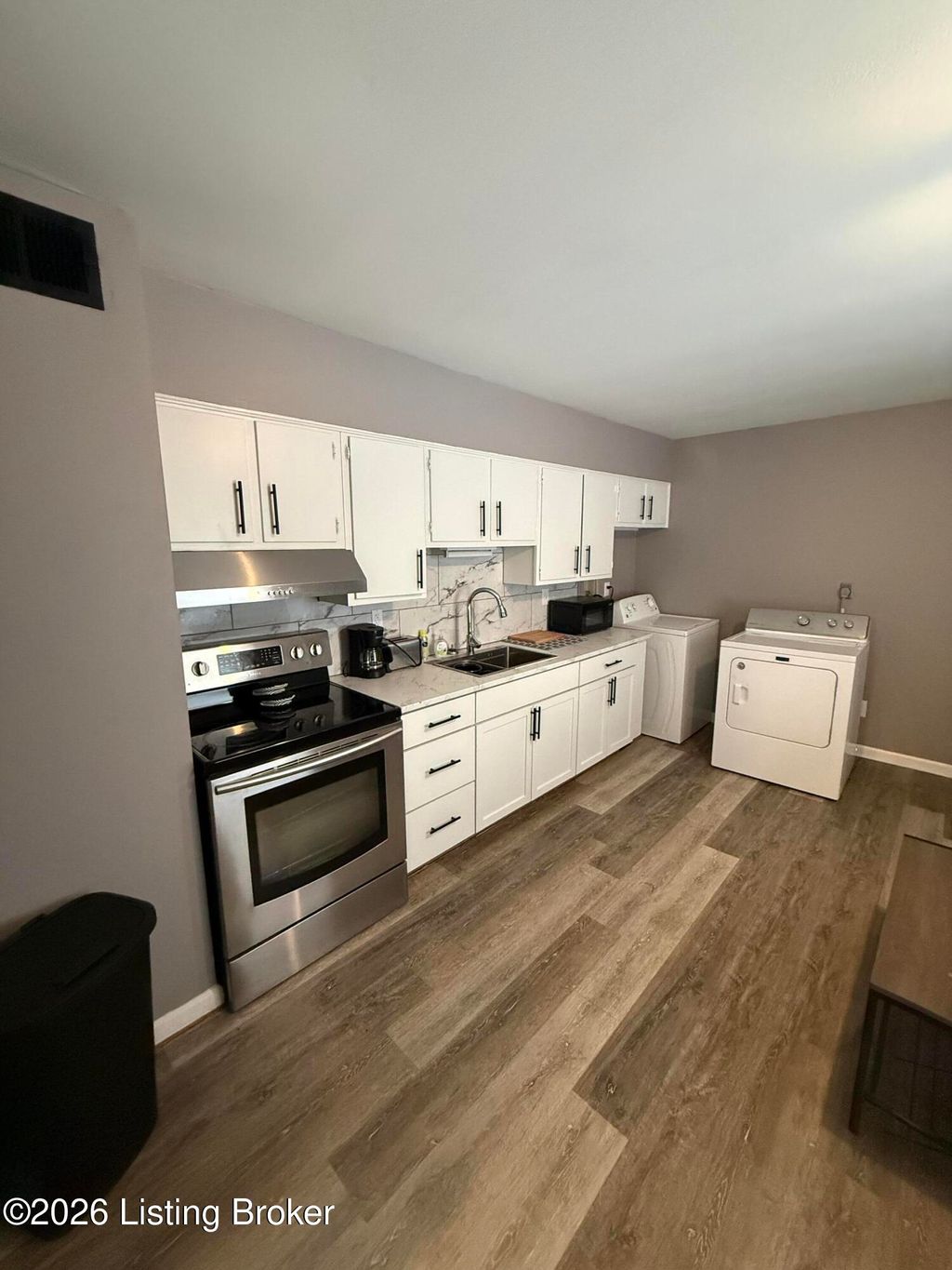 Photo of 4535 Stonestreet Rd #3, Louisville, KY 40272 (MLS # 1710609)