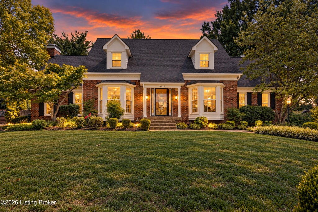 Photo of 9112 Hurstwood Ct, Louisville, KY 40222 (MLS # 1729412)