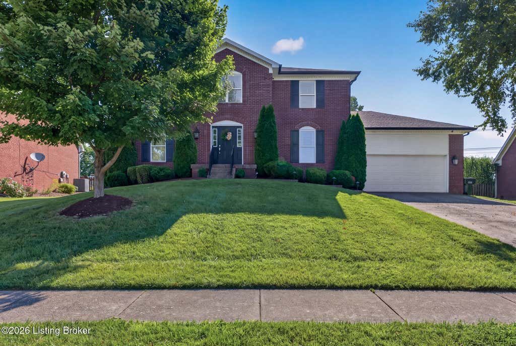 Photo of 5111 Oaklawn Park Dr, Louisville, KY 40299 (MLS # 1725510)