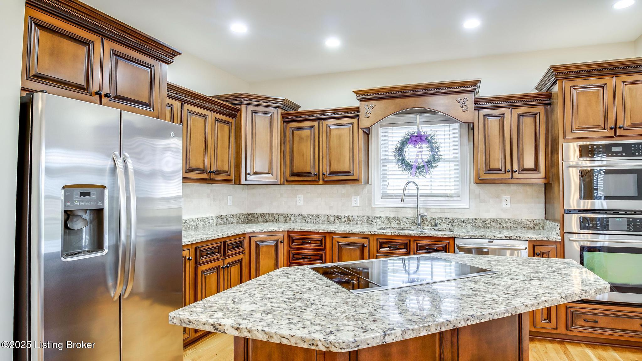 826 Nevin Ln, Fisherville, Kentucky image 6