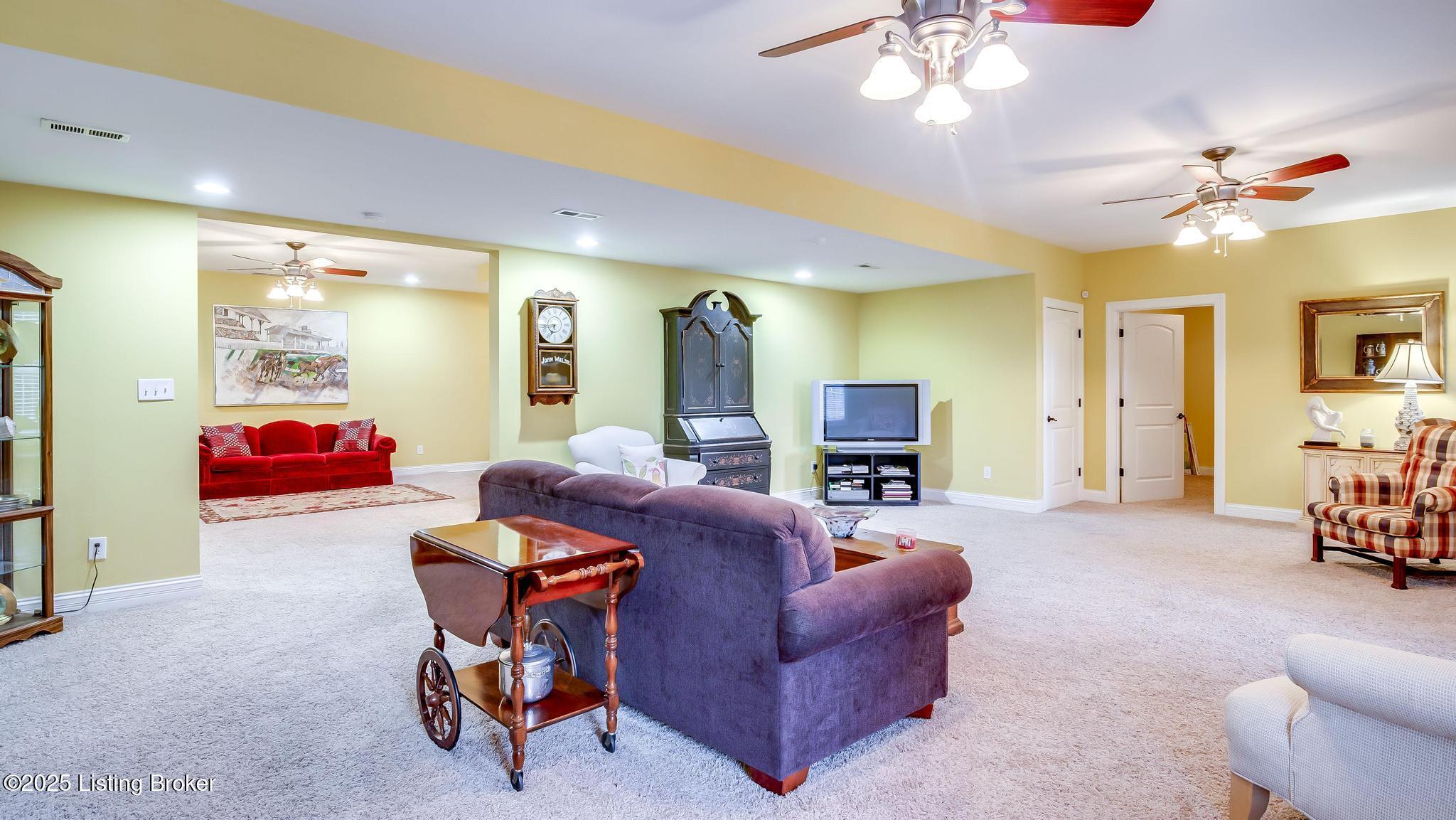826 Nevin Ln, Fisherville, Kentucky image 11