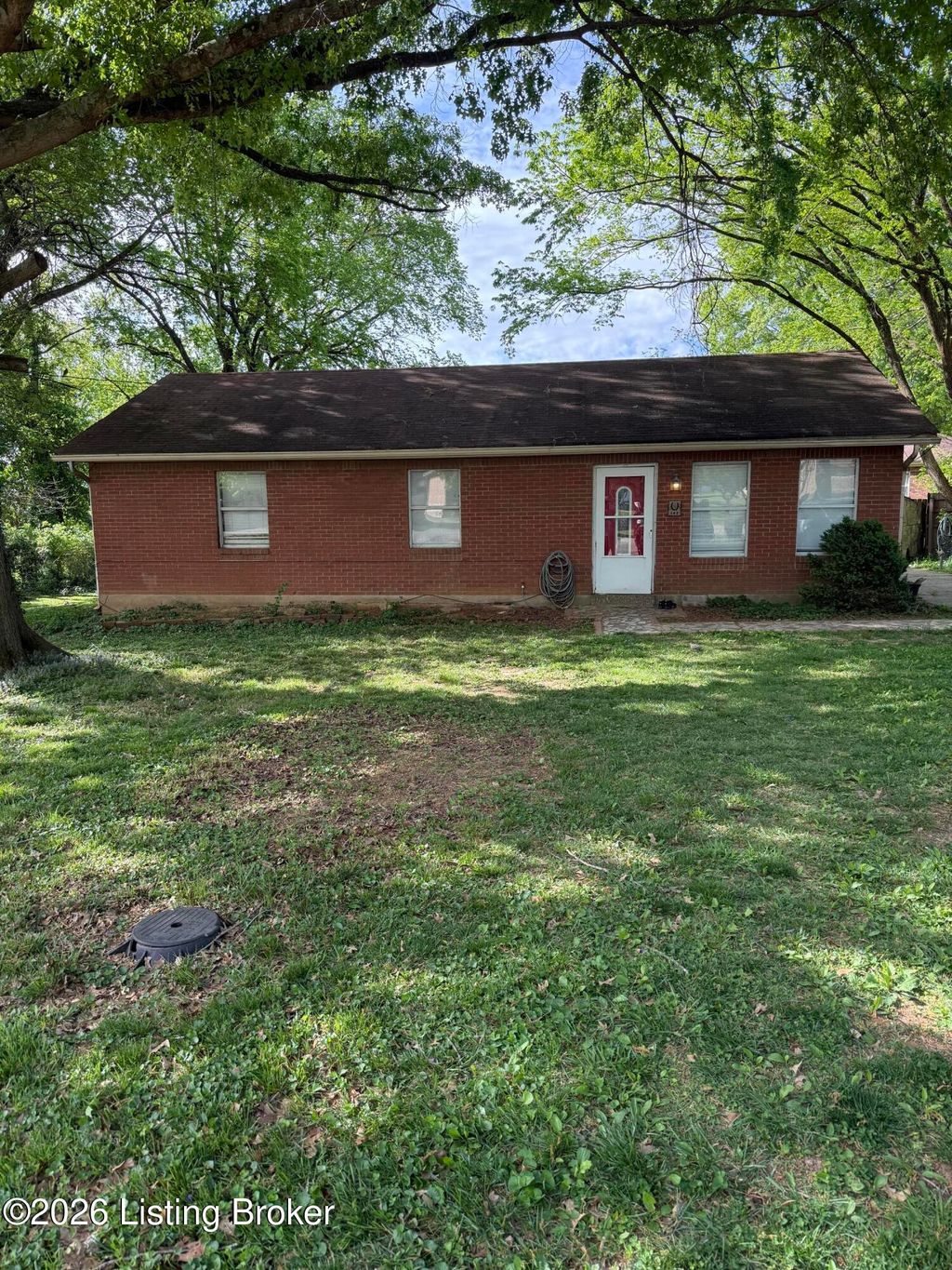 Photo of 163 Kimberly Ct, Mt Washington, KY 40047 (MLS # 1715735)