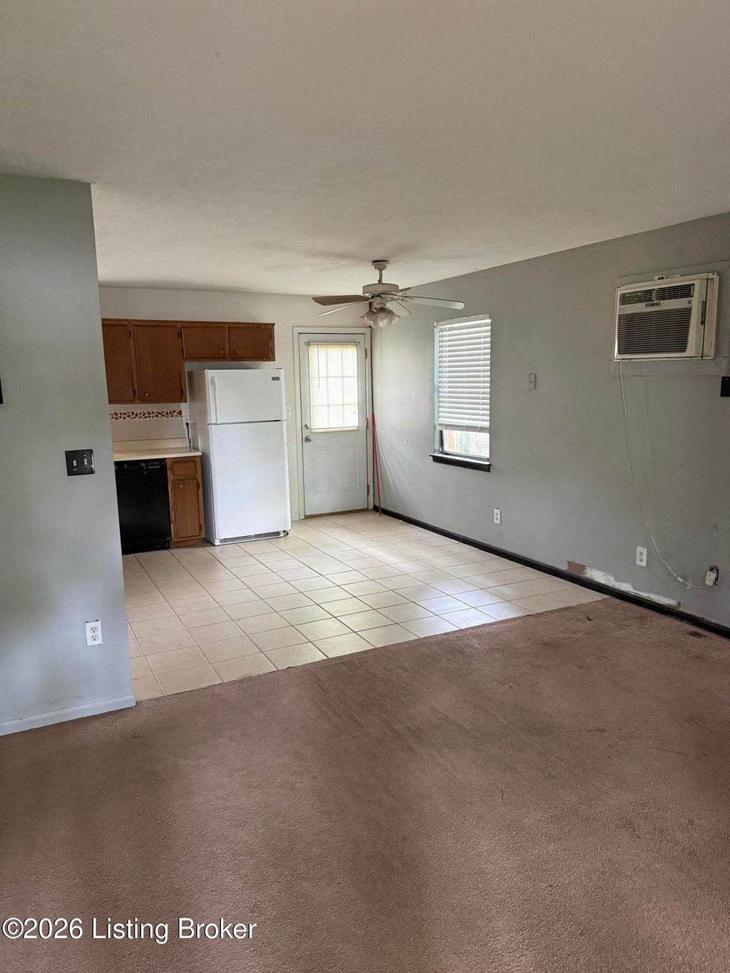 Photo of 163 Kimberly Ct, Mt Washington, KY 40047 (MLS # 1715735)