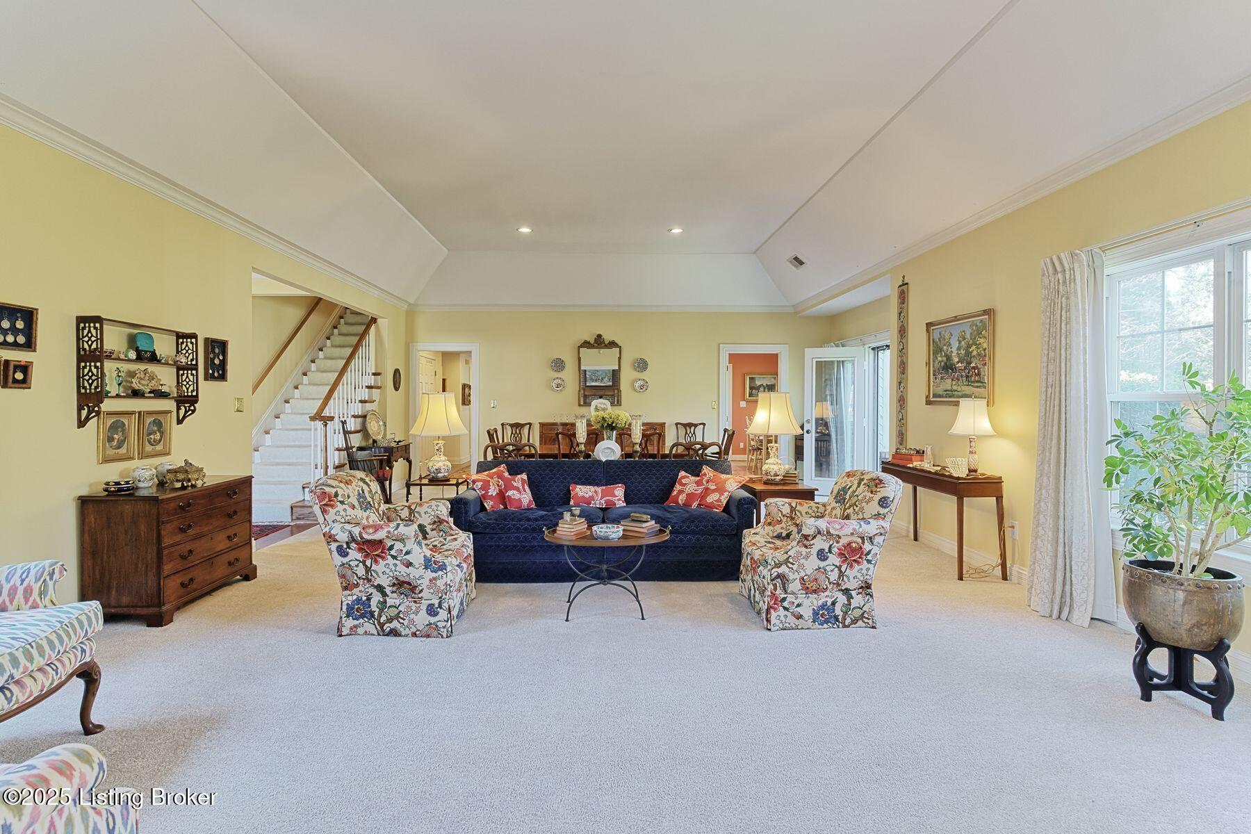 2001 Ashwood Bluff Ct, Louisville, Kentucky image 10