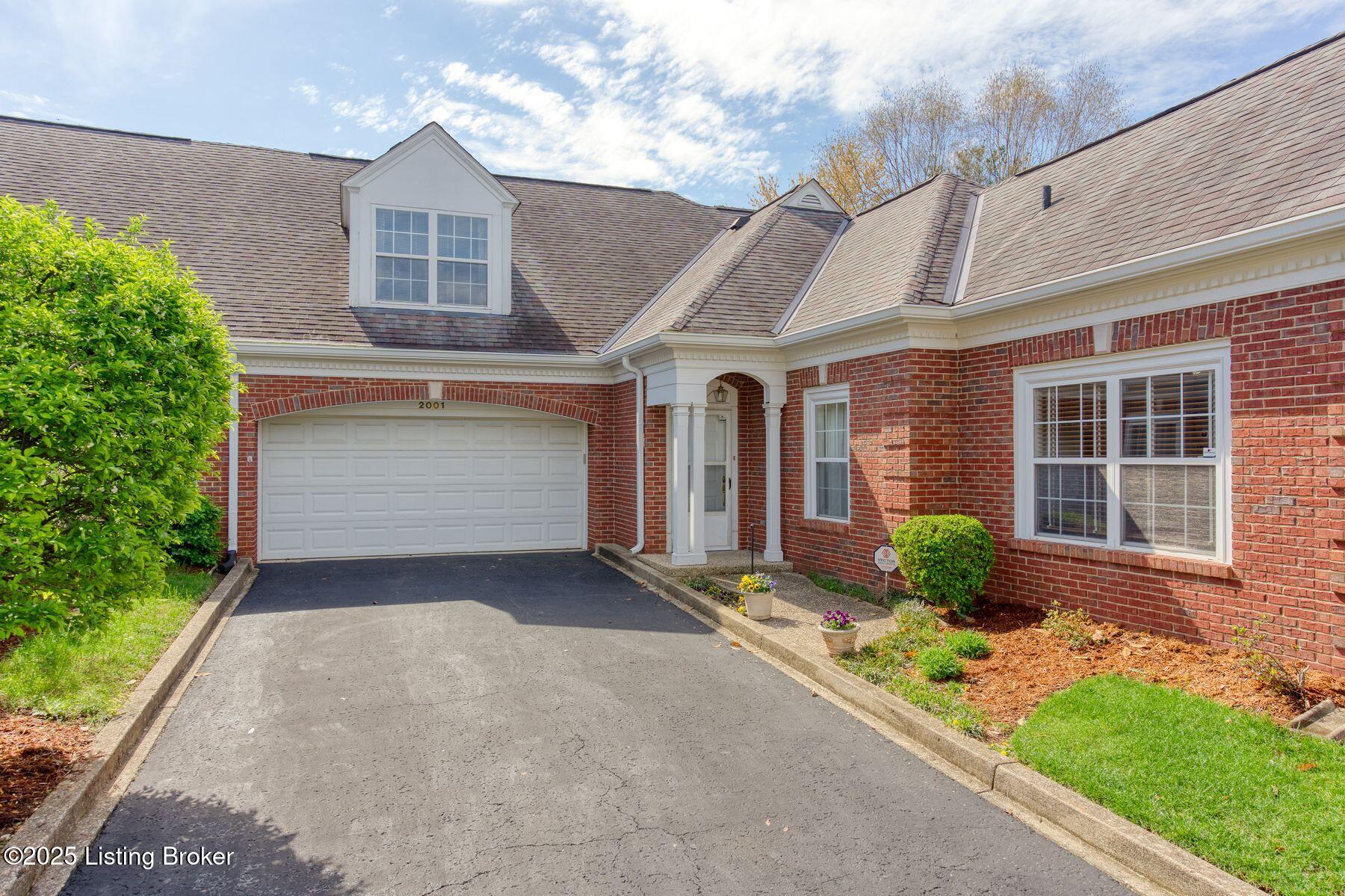 2001 Ashwood Bluff Ct, Louisville, Kentucky image 2