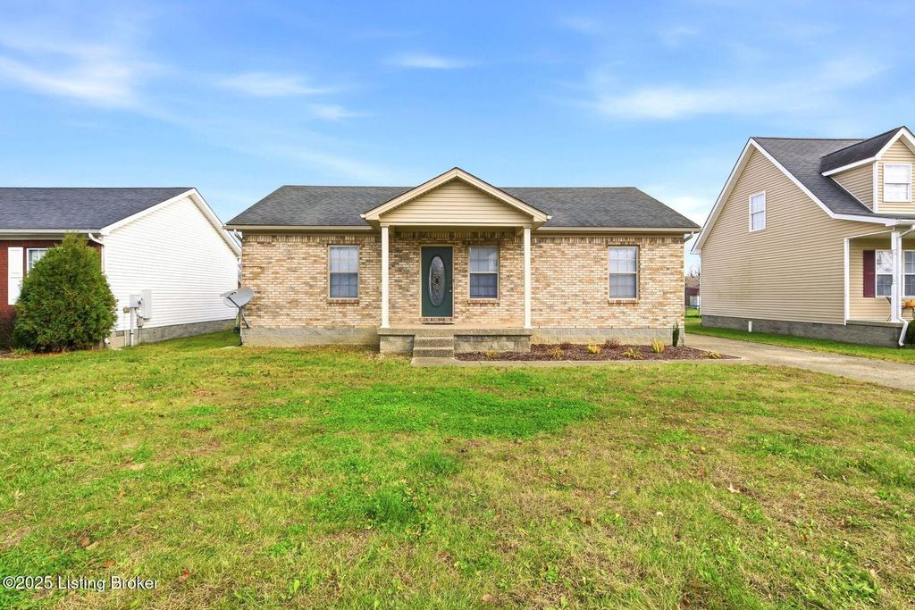 Photo of 190 Haley Ave, Shepherdsville, KY 40165 (MLS # 1704492)