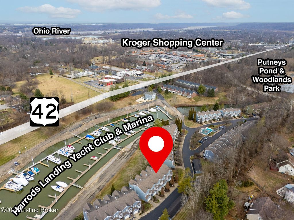 Photo of 5002 Harrods Landing Dr, Prospect, KY 40059 (MLS # 1713828)