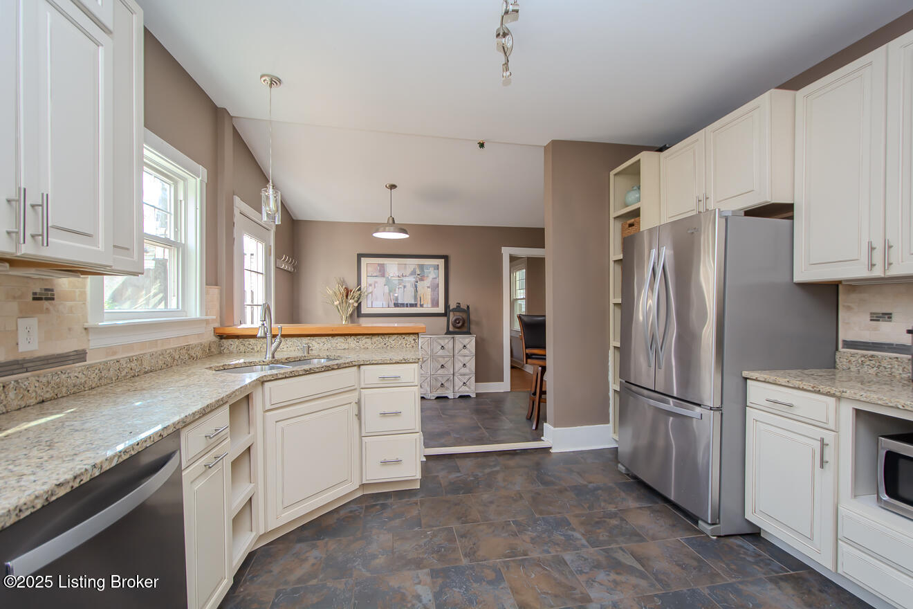 173 Coral Ave, Louisville, Kentucky image 17