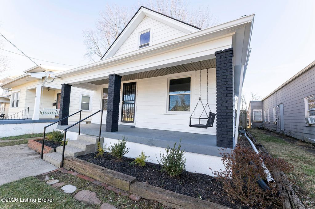 Photo of 1210 E Kentucky St, Louisville, KY 40204 (MLS # 1710449)