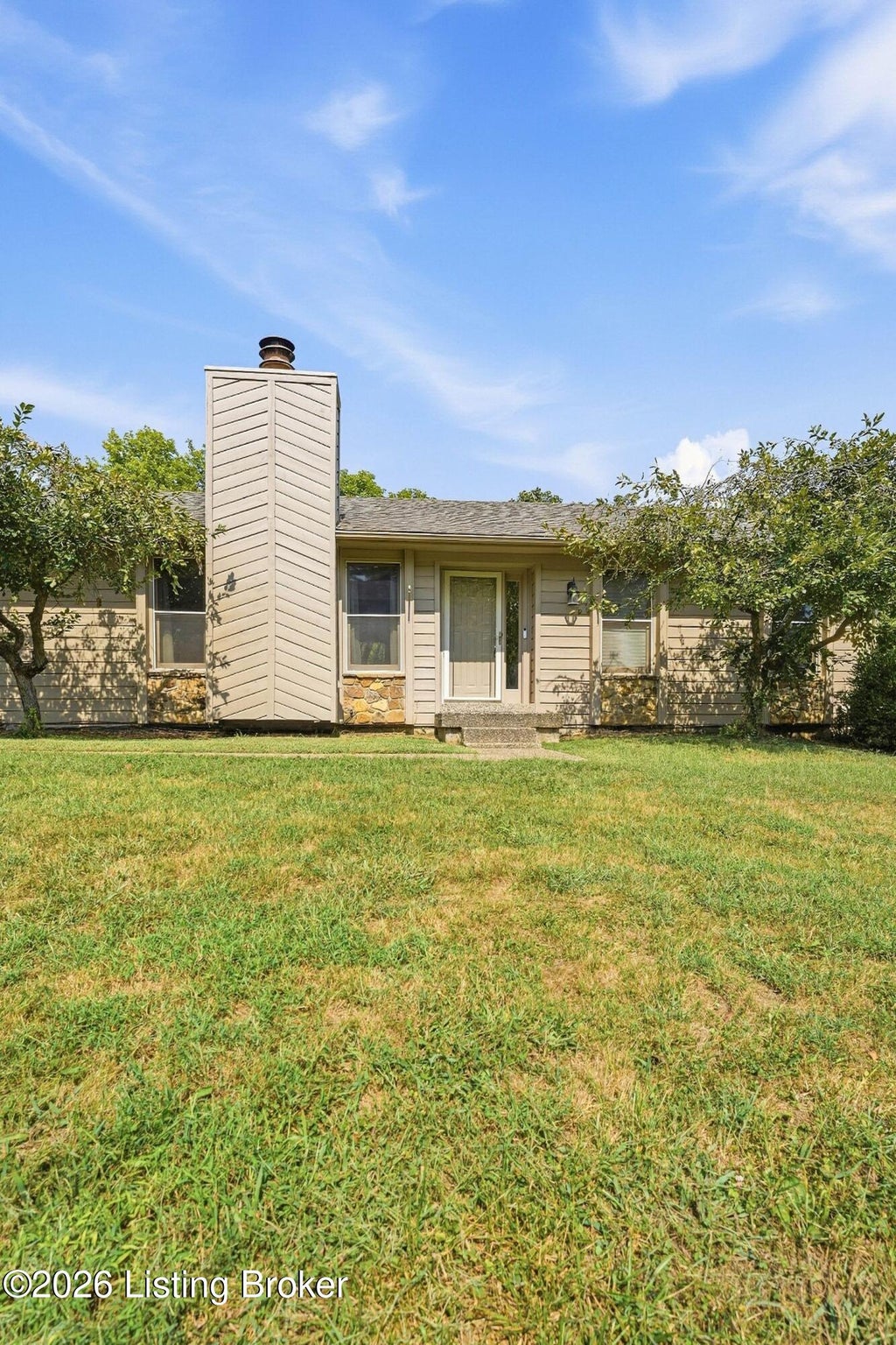 Photo of 4347 Accomack Dr, Louisville, KY 40241 (MLS # 1729819)