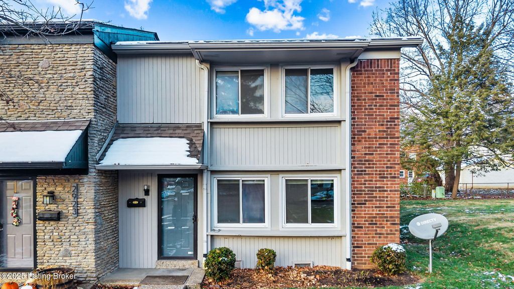 Photo of 2925 Six Mile Ln, Louisville, KY 40220 (MLS # 1705019)