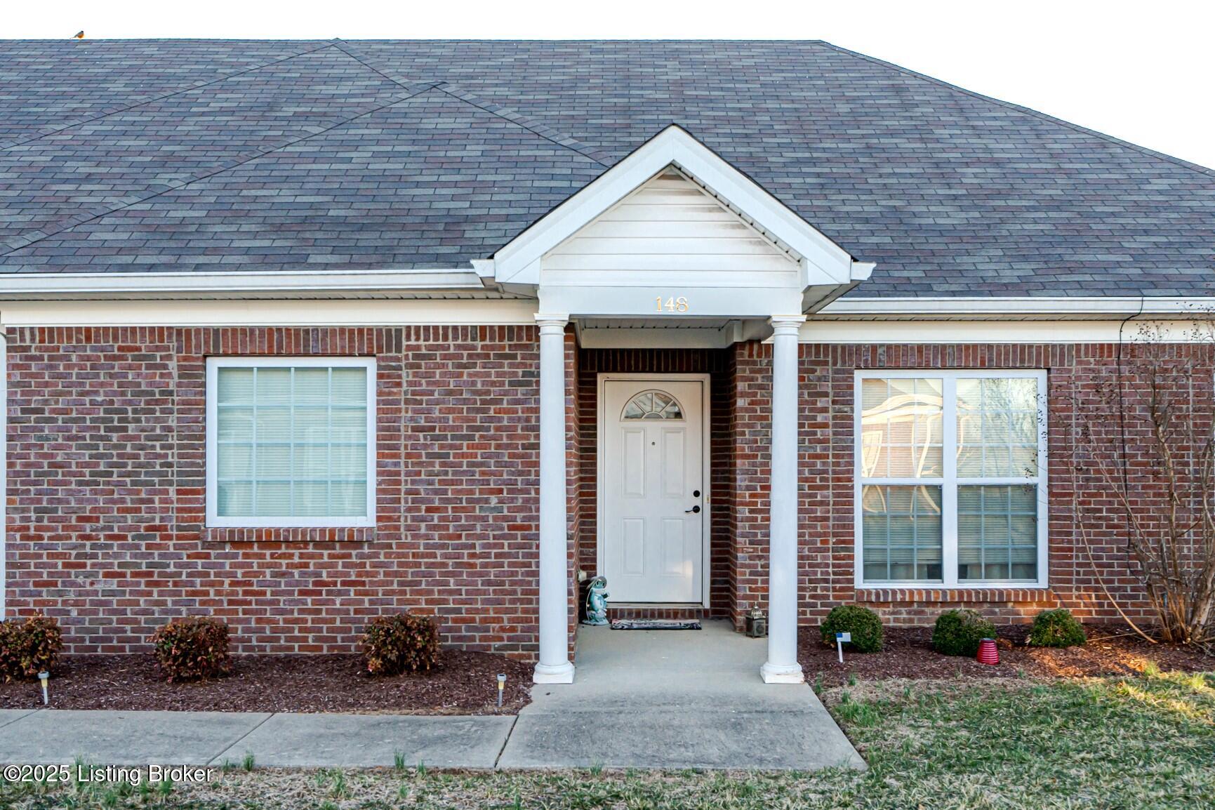 148 Clubhouse Dr, Shelbyville, Kentucky image 2