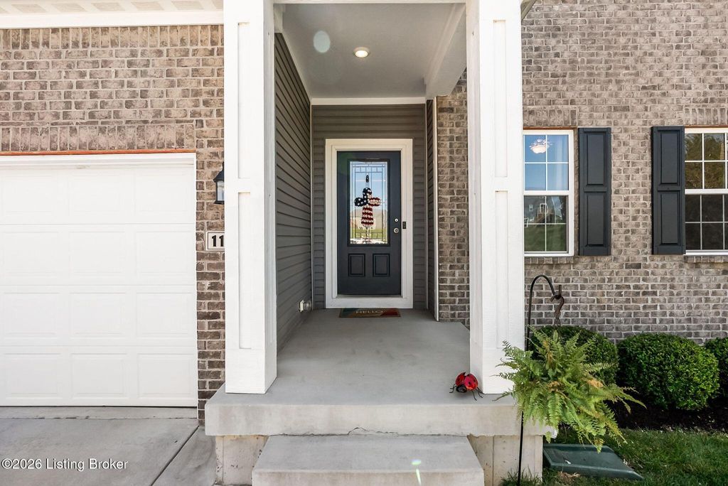 Photo of 11717 Sandhill Preserve Dr, Louisville, KY 40229 (MLS # 1717261)