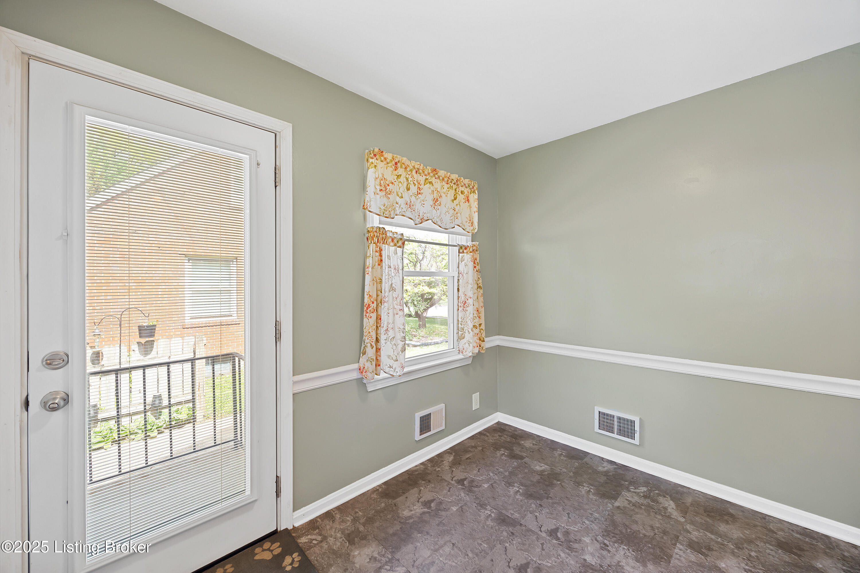 3742 Glenmeade Rd, Louisville, Pennsylvania image 8