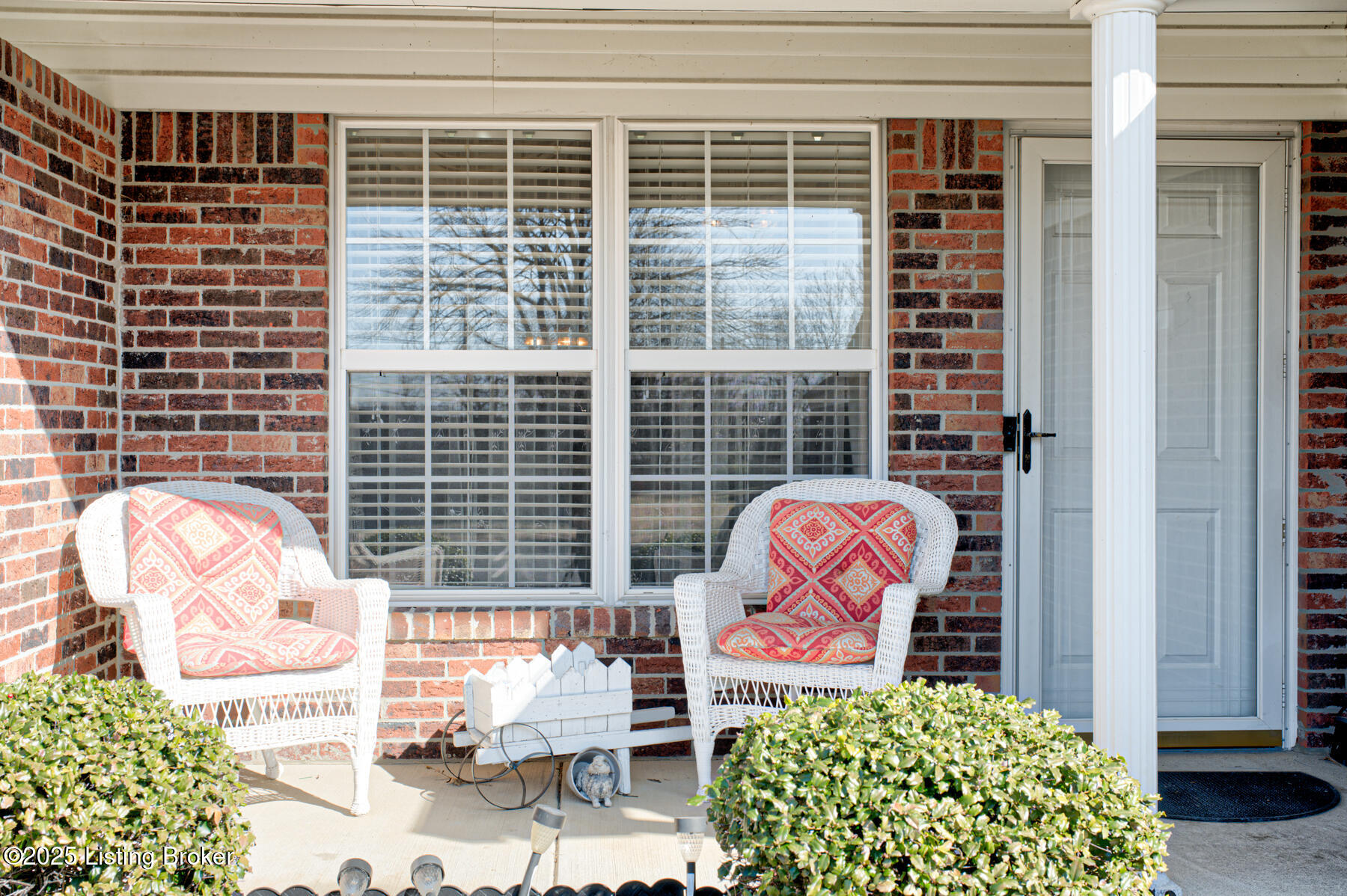 8213 Delta Cir, Louisville, Kentucky image 2