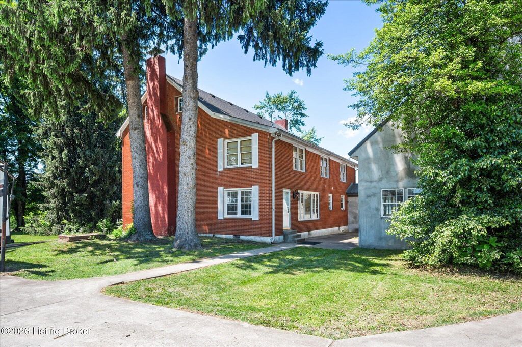 Photo of 243 Kool Springs Dr, Shepherdsville, KY 40165 (MLS # 1718322)