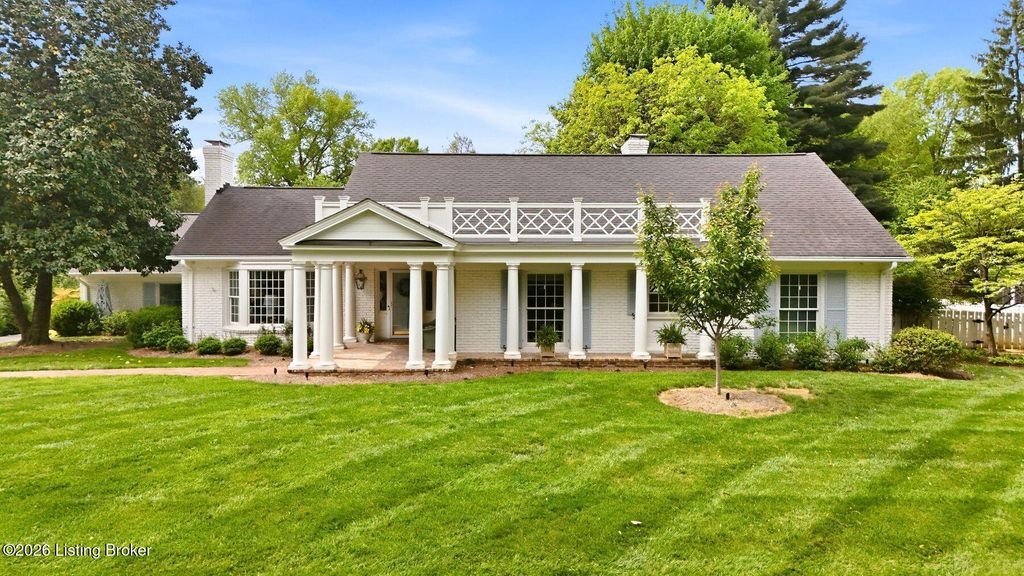 Photo of 506 Jarvis Ln, Louisville, KY 40207 (MLS # 1716242)
