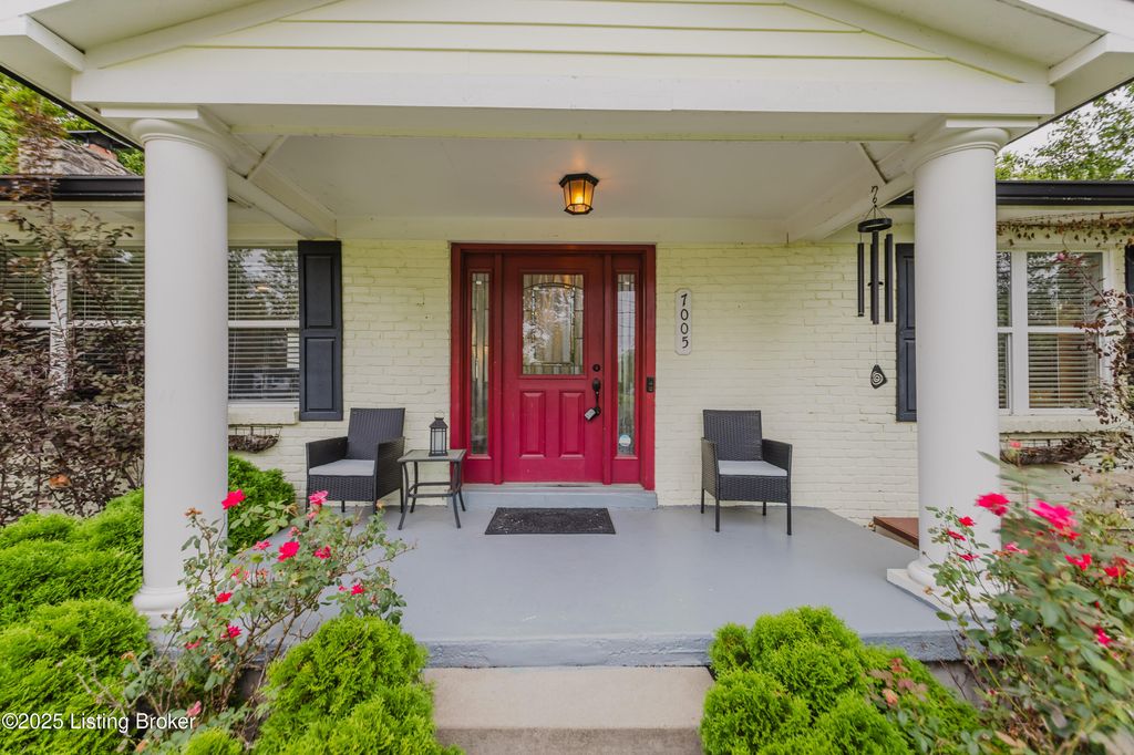 Photo of 7005 Old Floydsburg Rd, Pewee Valley, KY 40056 (MLS # 1696142)