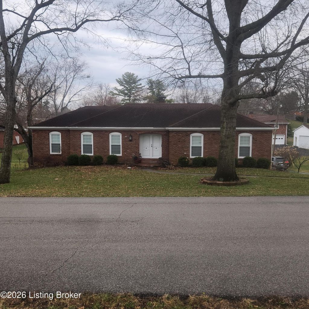 Photo of 1208 Pradero Dr, Frankfort, KY 40601 (MLS # 1710892)