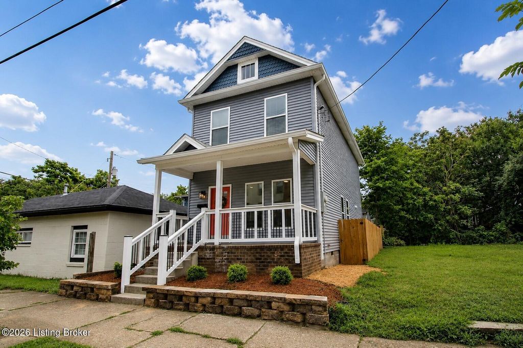 Photo of 777 S Clay St, Louisville, KY 40203 (MLS # 1723125)