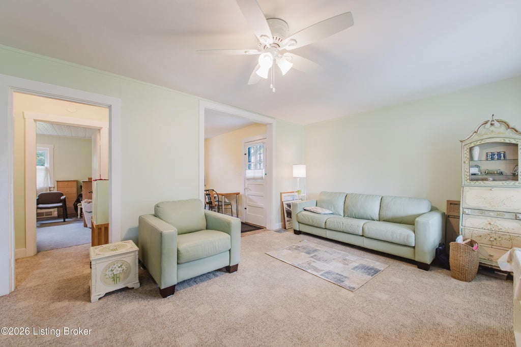 Photo of 541 University Ave, Louisville, KY 40206 (MLS # 1729143)