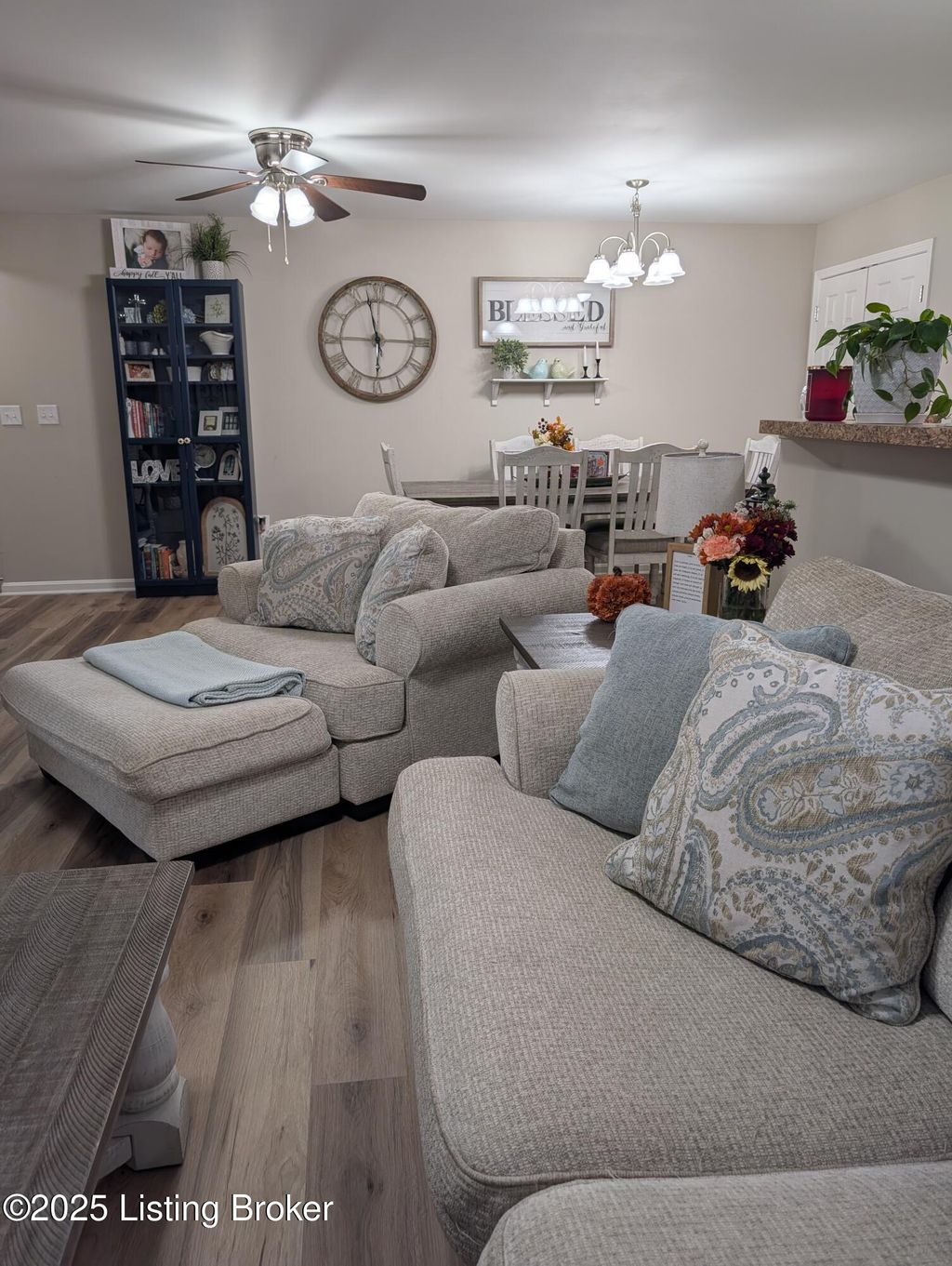 Photo of 6506 Brook Bend Way #116, Louisville, KY 40229 (MLS # 1704243)