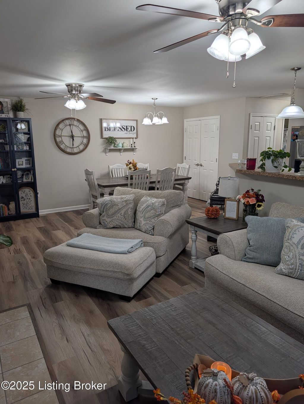 Photo of 6506 Brook Bend Way #116, Louisville, KY 40229 (MLS # 1704243)