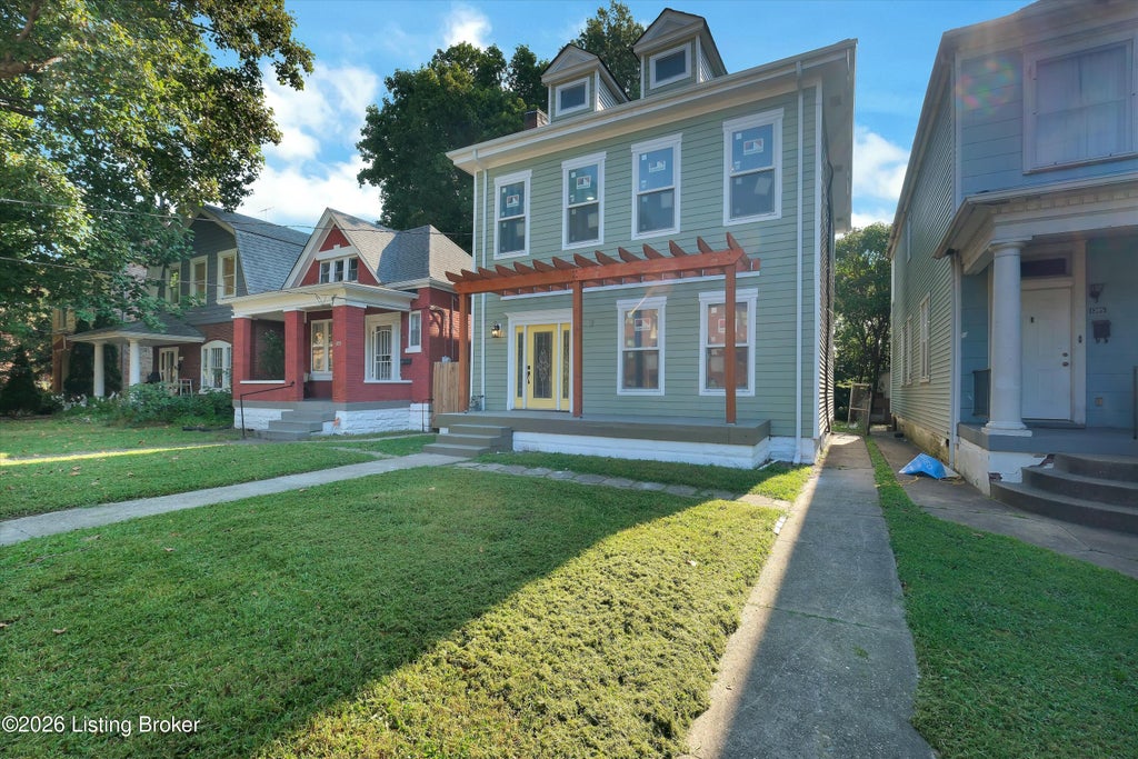 Photo of 1383 S Floyd St, Louisville, KY 40208 (MLS # 1727693)