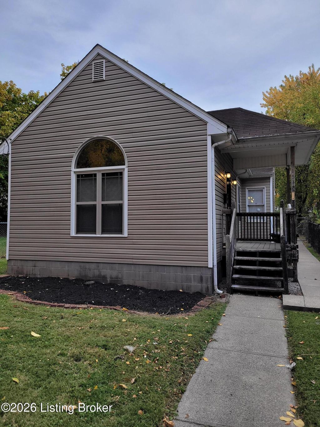 Photo of 1532 W Breckinridge St, Louisville, KY 40210 (MLS # 1708394)