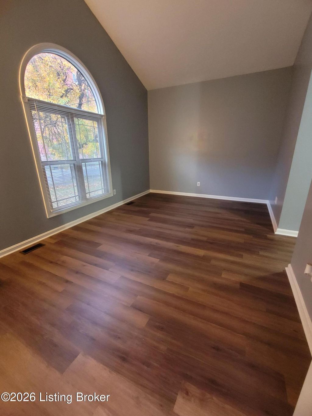 Photo of 1532 W Breckinridge St, Louisville, KY 40210 (MLS # 1708394)