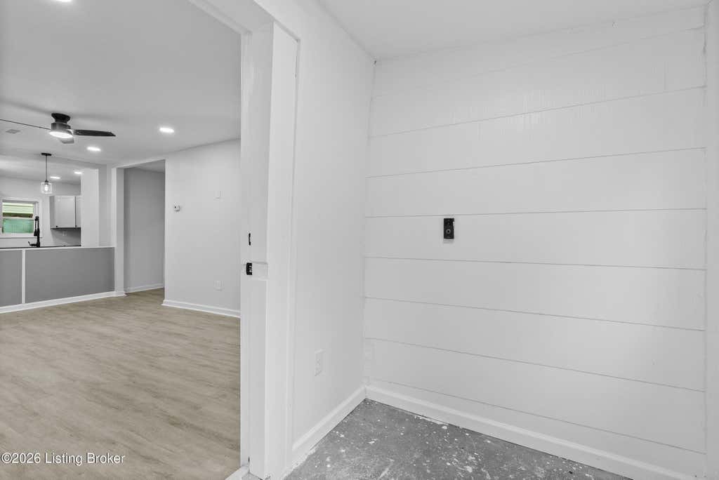 Photo of 1609 Arling Ave, Louisville, KY 40215 (MLS # 1724840)