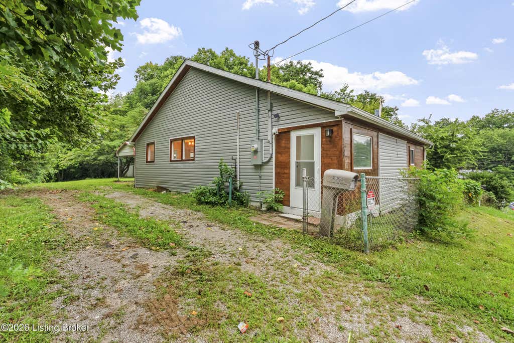 Photo of 1609 Arling Ave, Louisville, KY 40215 (MLS # 1724840)