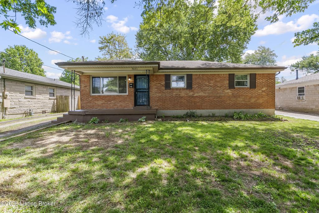 Photo of 9601 Polaris Dr, Louisville, KY 40229 (MLS # 1715301)