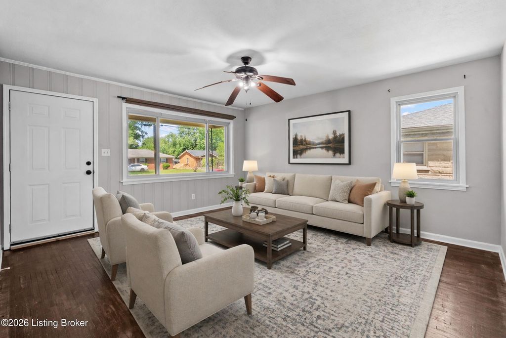 Photo of 9601 Polaris Dr, Louisville, KY 40229 (MLS # 1715301)