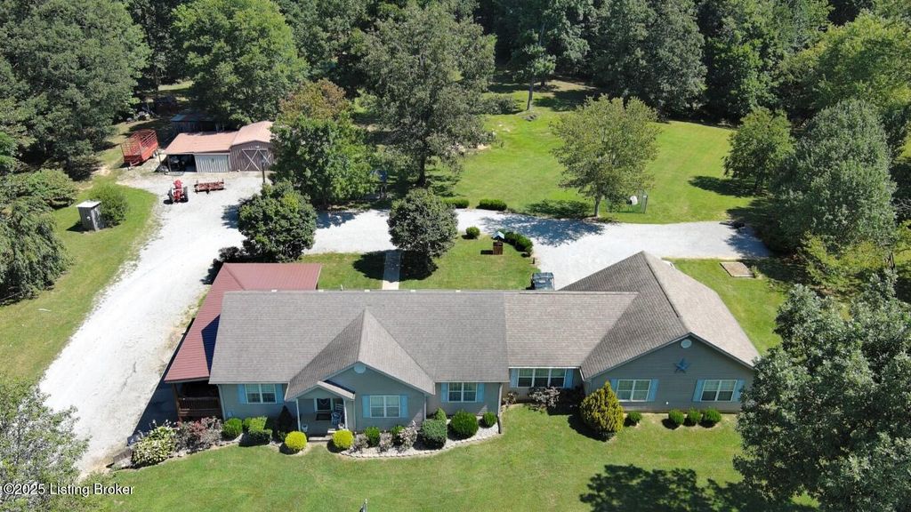 Photo of 220 E Bailey Rd, Buffalo, KY 42716 (MLS # 1714207)